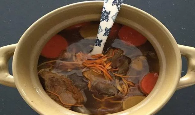 腰疼肾不好，这该如何是好？看看中医怎么支招 鹿血片 第3张