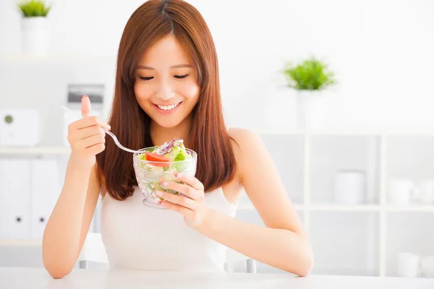 肝脏不好的人，吃饭谨记3个不吃、4个吃，排毒素，肝越来越舒服 鹿血片 第4张